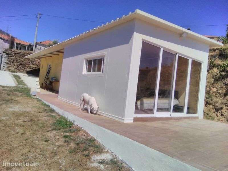 Arrenda-se Moradia T1