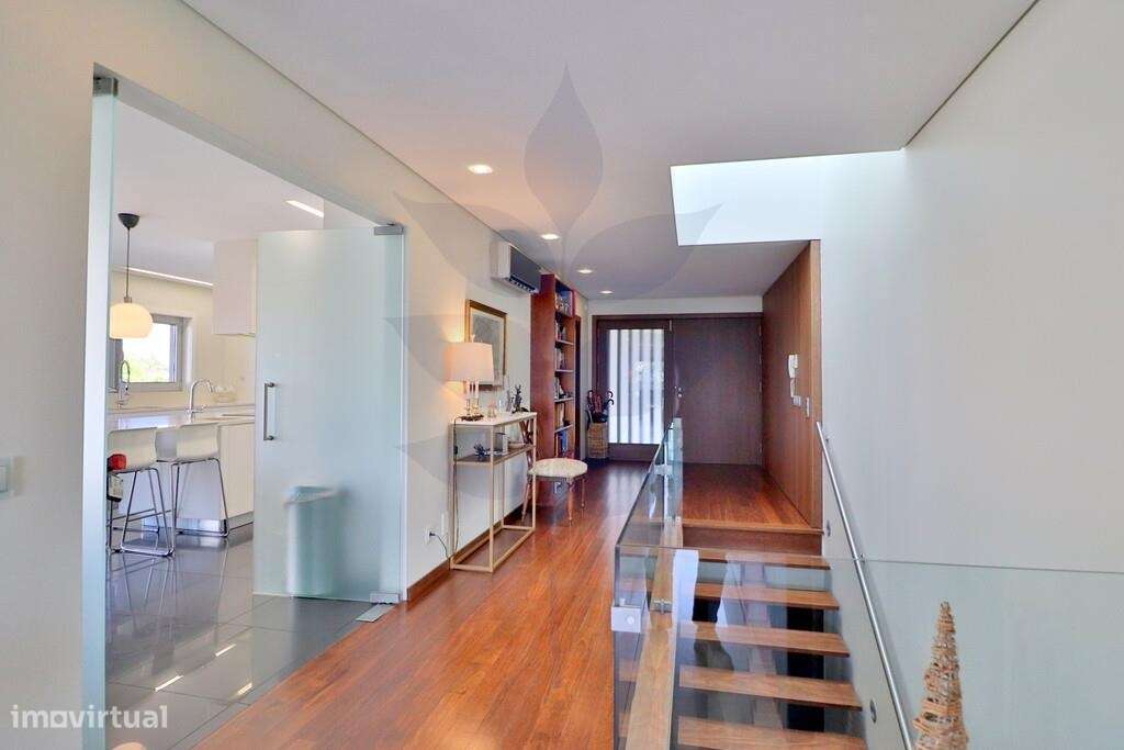 Venda Moradia Geminada Palmeira T4-23