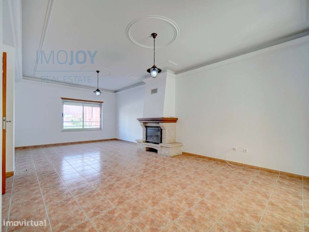 Moradia T5 com Garagem em Corroios - Grande imagem: 4/32