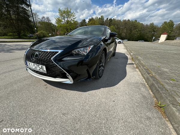 Lexus RC F Carbon - 4