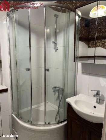 Komfortowe mieszkanie z balkonem i piwnica .-11