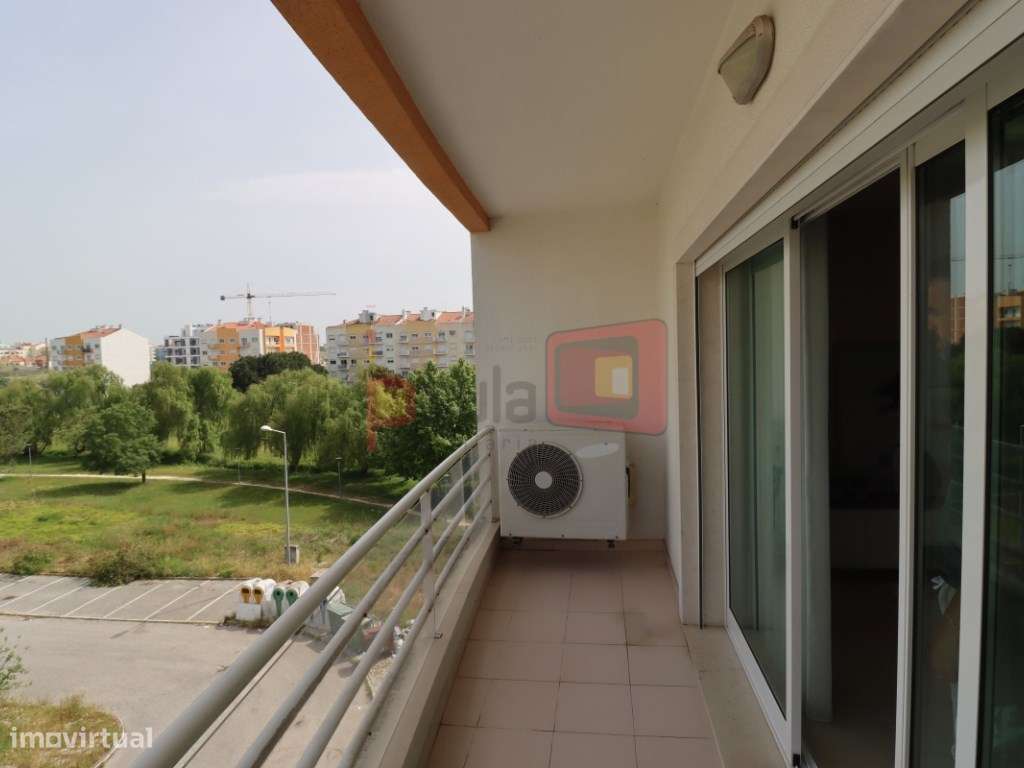 APARTAMENTO T3 MONTIJO COM PARQUEAMENTO E ARRECADAÇÃO-9