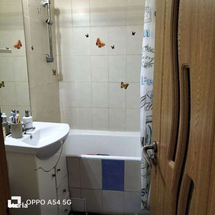 Apartament 2 camere Semidecomandat Noua - Imagine principală: 5/8