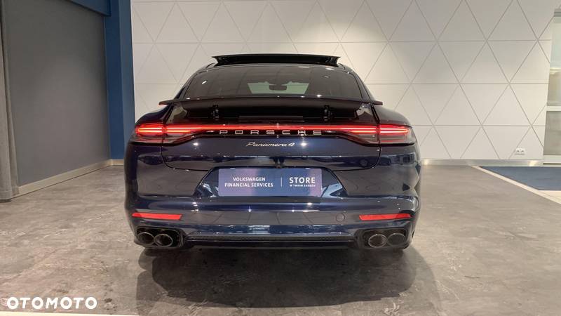 Porsche Panamera 4 Platinum Edition - 4