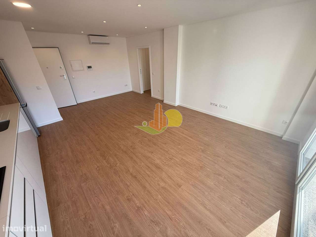 T2k com garagem - Grande imagem: 5/30