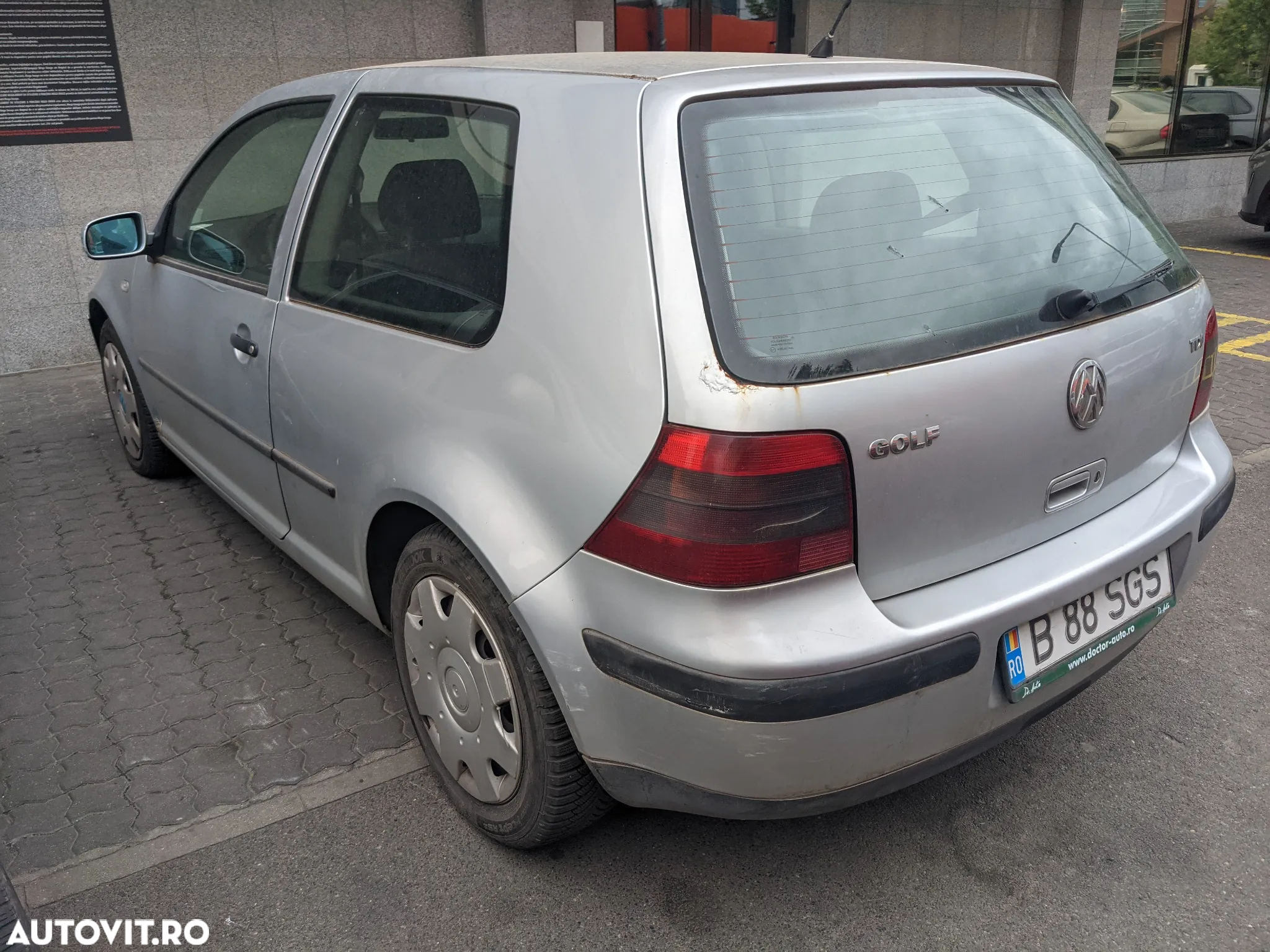 Volkswagen Golf 1.9 TDI Comfortline - 6