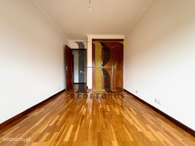 Apartamento T3 no Centro de Santa Maria de Lamas-23