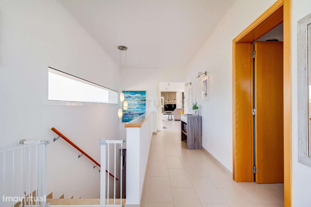 Moradia T3 com Piscina e 3 515 m² de Terreno | Entre o Campo e o Mar |-10