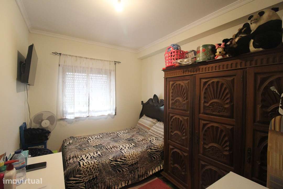 APARTAMENTO T3 EM ESMORIZ-14