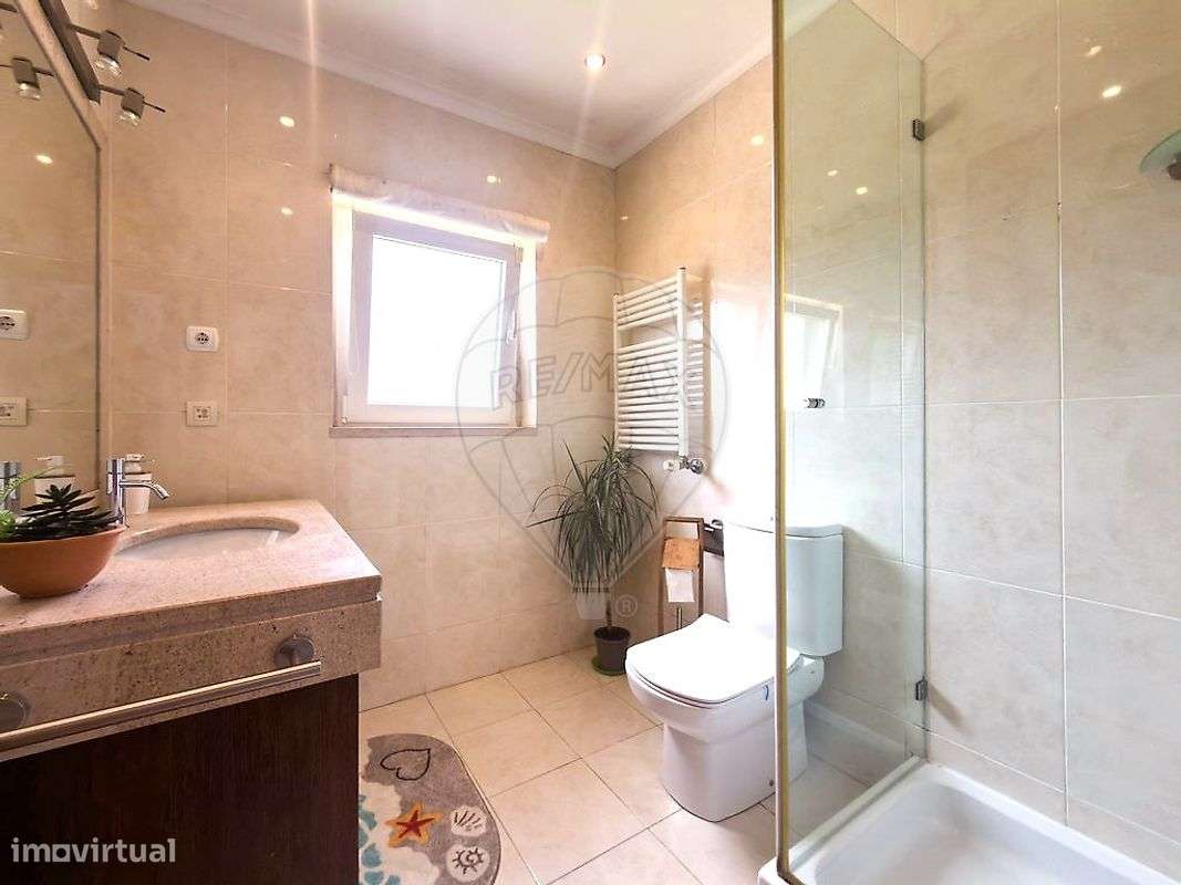 Moradia T4 para venda-7