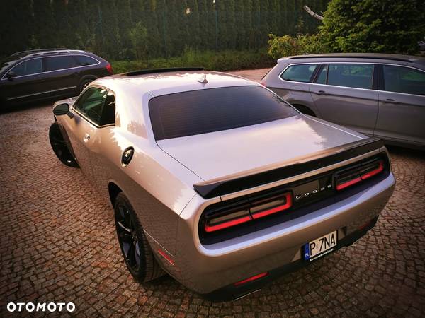 Dodge Challenger Automatik SXT Plus - 12