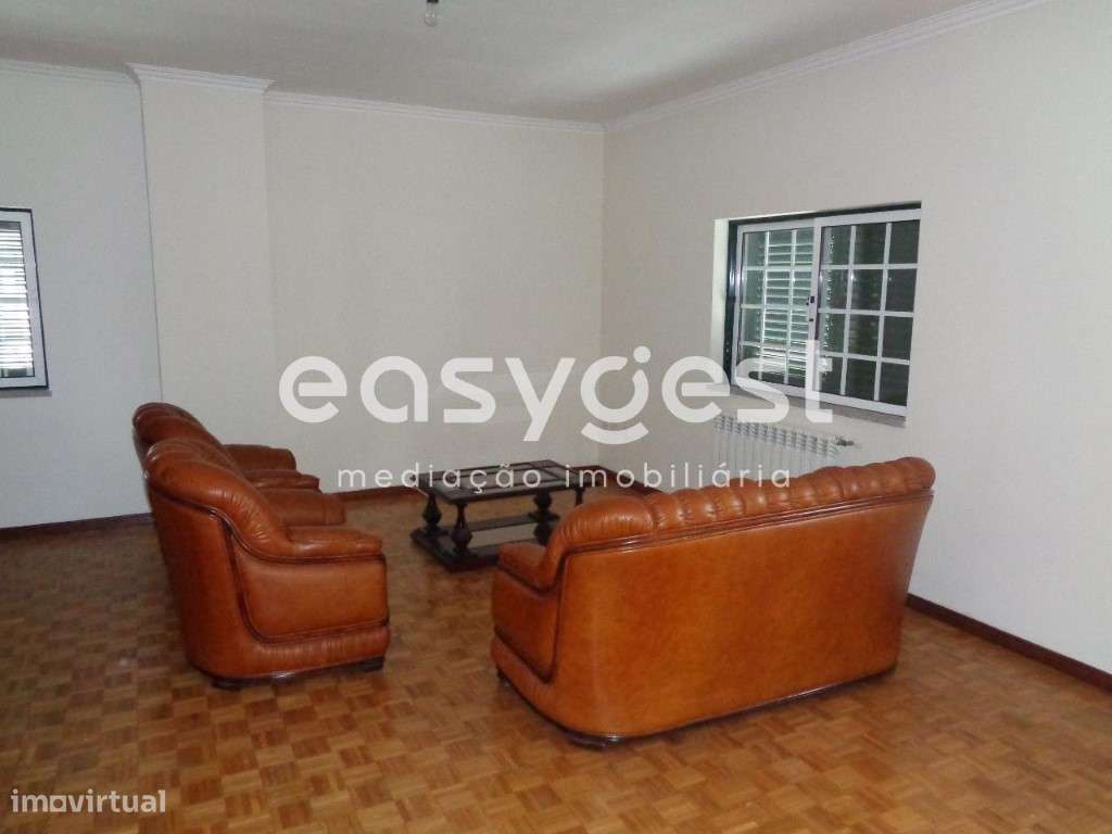 Moradia isolada V6 - Oliveira de Barreiros - Grande imagem: 4/14