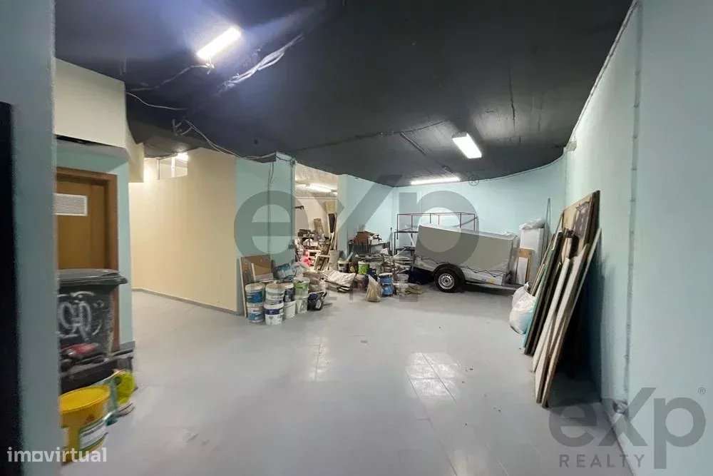 Loja/Armazém Versátil nas Olaias – Lisboa - Grande imagem: 4/8