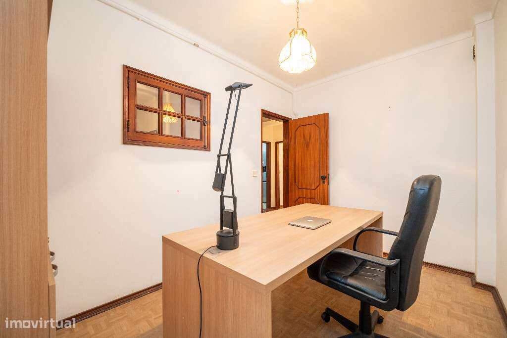 Aparatemento T2 + 1 em zona da Elisio de Moura - Grande imagem: 2/7