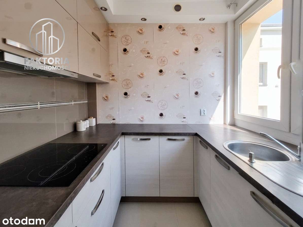 Centrum, 2 pokoje, blok z cegły, do wejścia-3