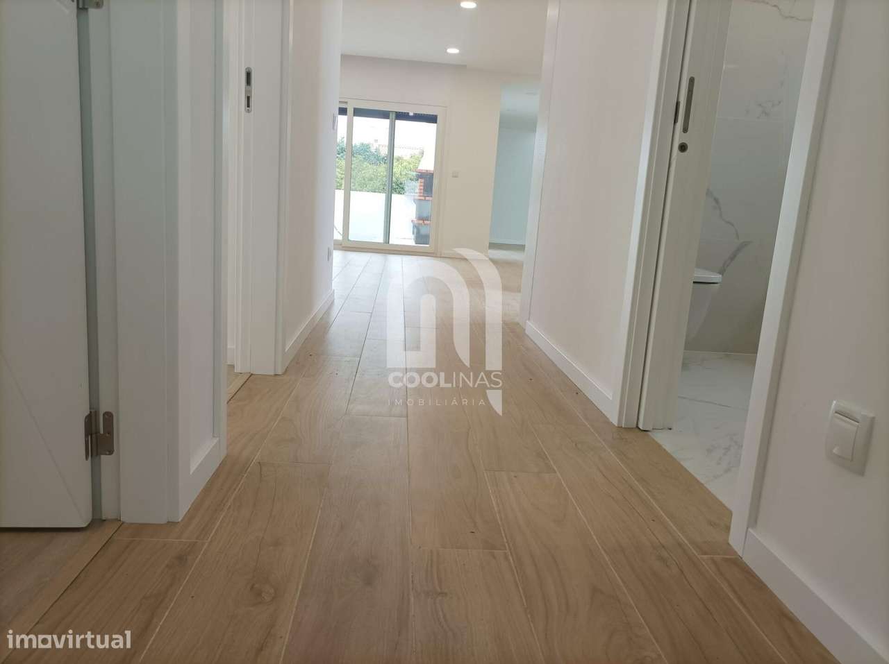 Moradia isolada de gaveto - Grande imagem: 5/48