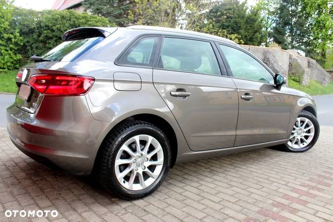 Audi A3 1.4 TFSI Attraction - 8