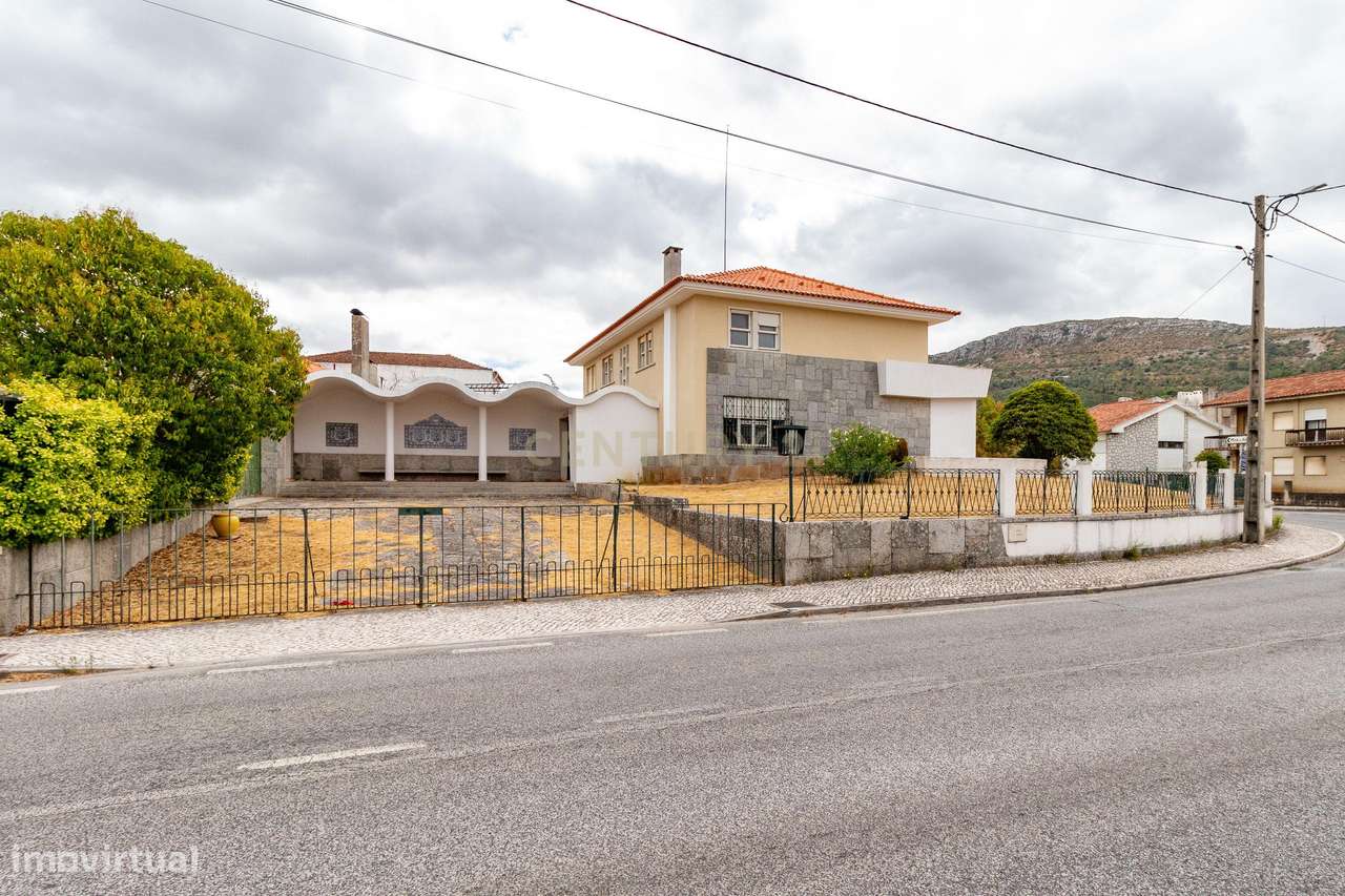 Moradia T5 com piscina, anexo T2 e grande potencial turístico – Minde, - Grande imagem: 2/30