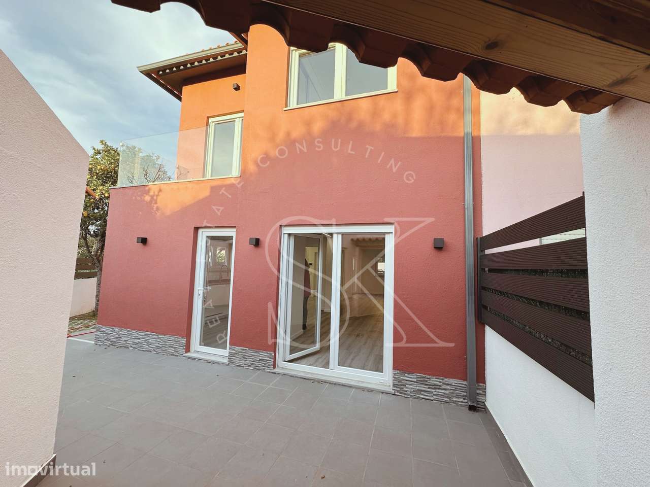 Moradia T3 totalmente renovada-40