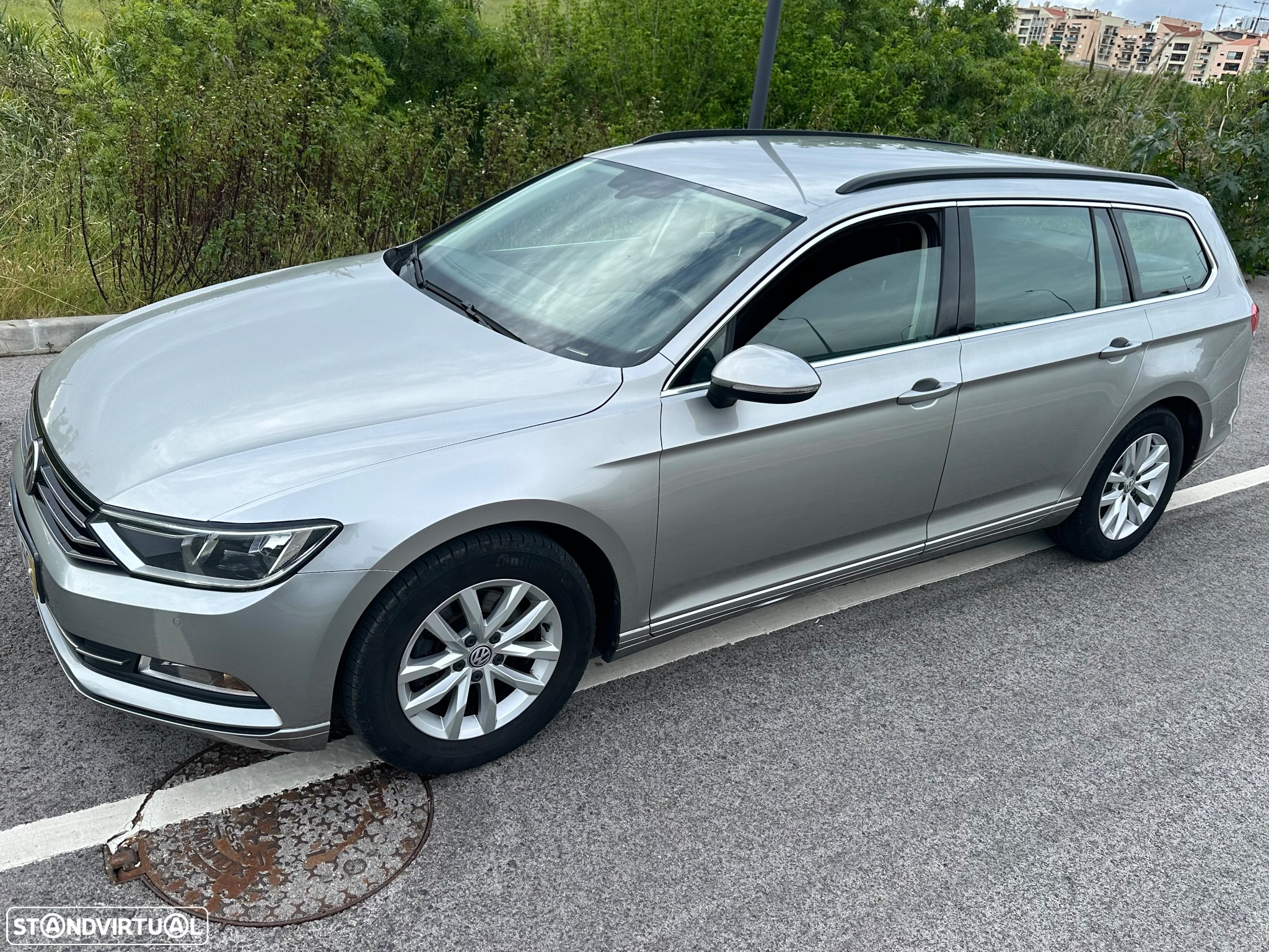 VW Passat Variant 2.0 TDi Confortline - 28