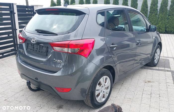 Hyundai ix20 1.4 blue Comfort - 3