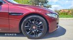 Jaguar XE 2.0 D Portfolio - 9