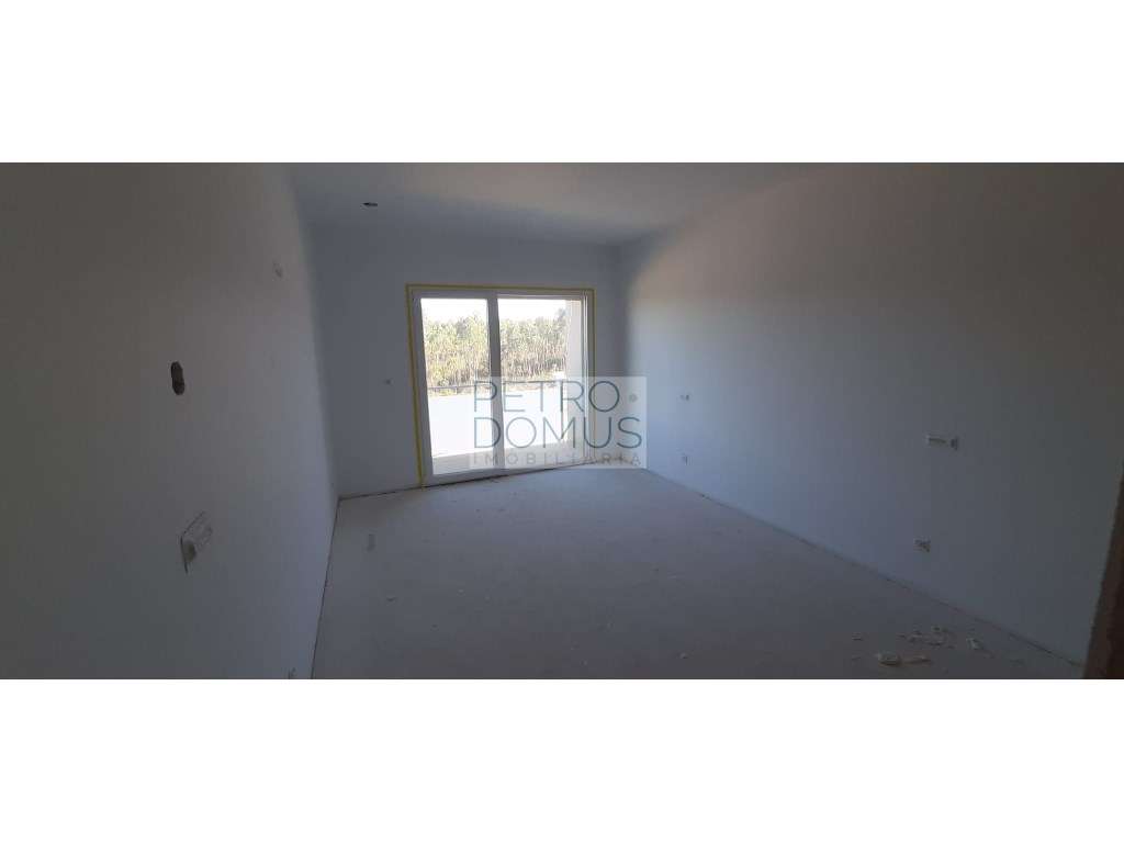 MORADIA T4+SÓTÃO AMPLO COM 50 m2 - CASAL DOS MATOS-12