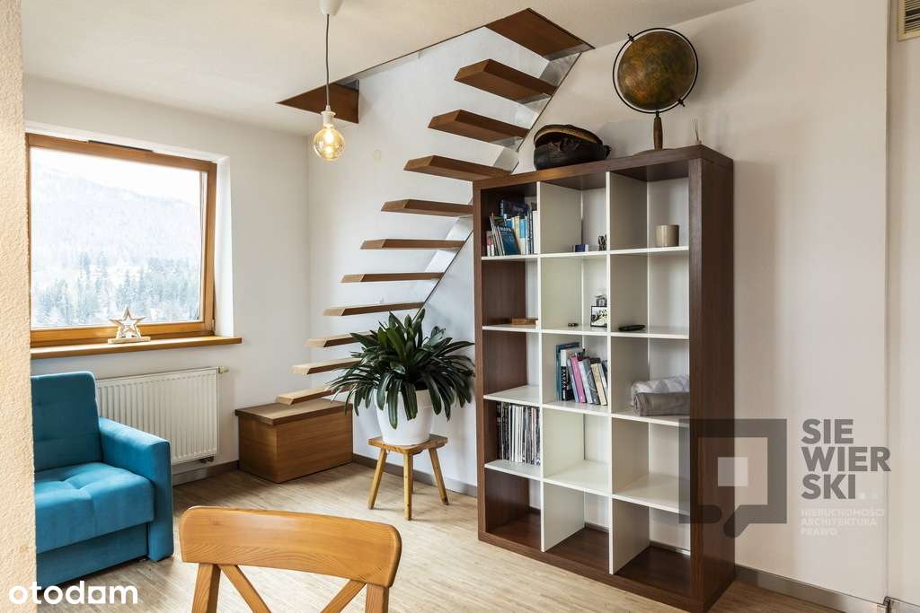 Dwupoziomowy apartament z balkonem i wid na góry-7