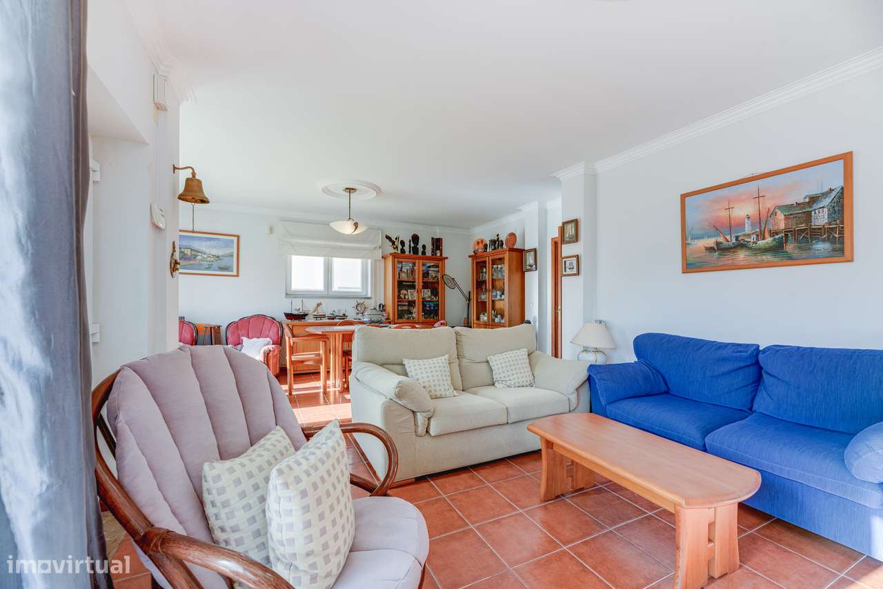 T4 | MORADIA | BOX | ESTACIONAMENTO | A 5 MINUTOS DA PRAIA - Grande imagem: 5/60