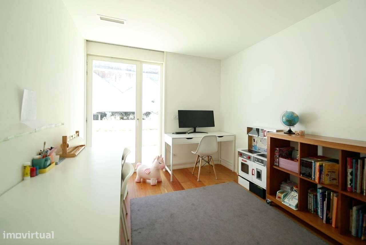 Apartamento T3 de Excelência em Matosinhos, terraço de 40 m² e lugar d-14