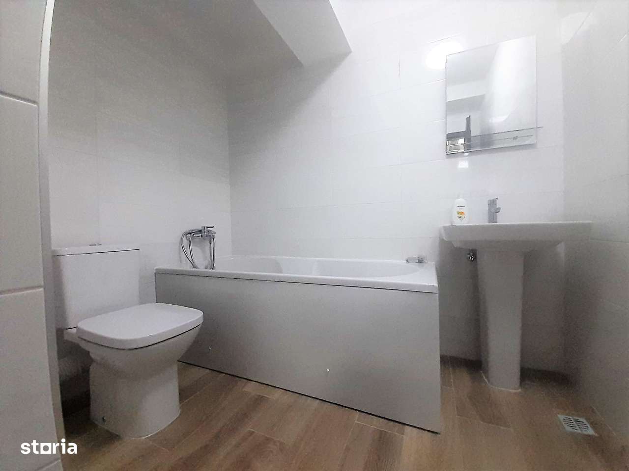 Apartament 3 camere Moghioros Park Residence, parcare, comision 0%-3