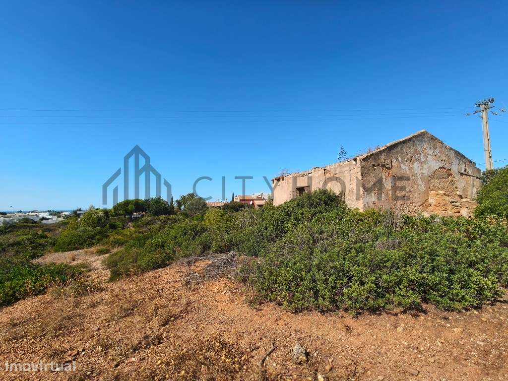 Terreno Misto com ruína - Vista mar - Grande imagem: 2/33