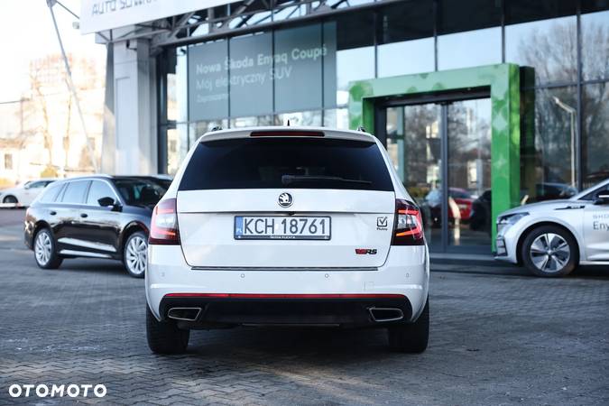 Skoda Octavia 2.0 TDI RS Challenge DSG - 6