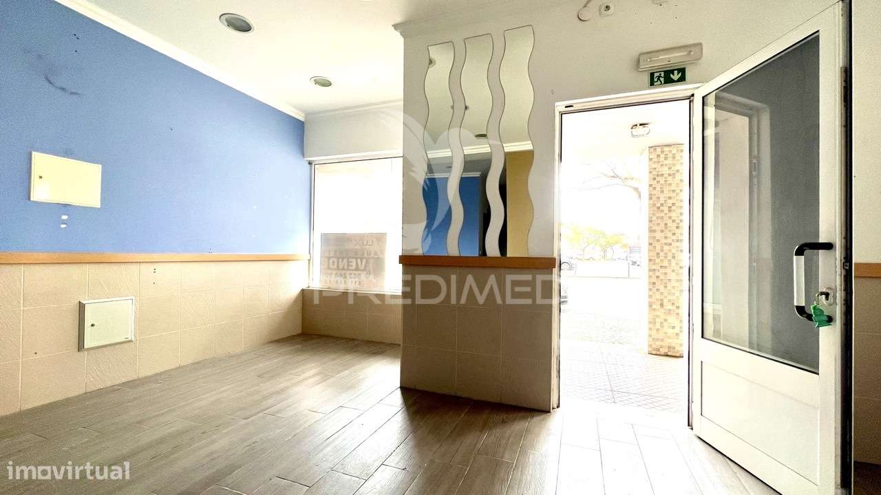 Loja na Avenida Bocage, Barreiro - Grande imagem: 4/19