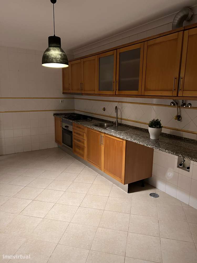 Exelente T3 com 2 Praqueamentos Quinta do Anjo - Grande imagem: 2/16