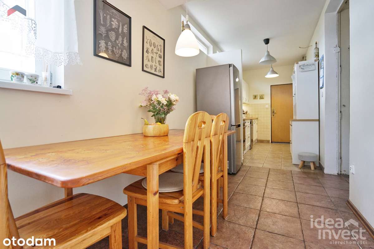 Pół domu z dużym ogrodem!-9