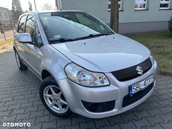 Suzuki SX4 1.9 DDiS 4WD GS / Premium - 11