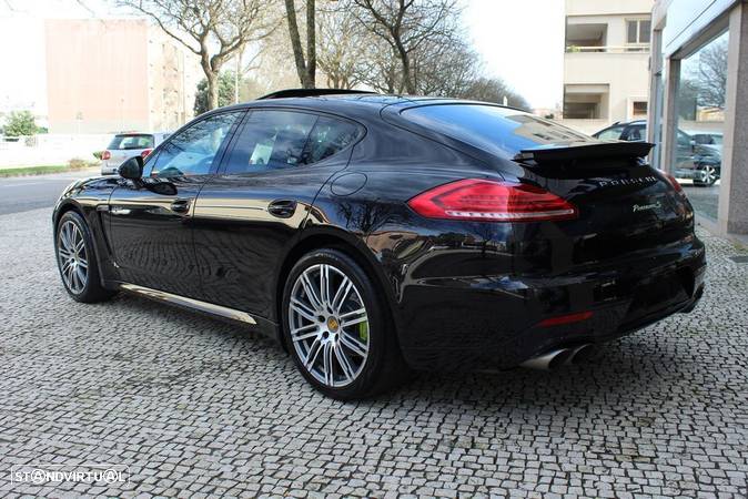 Porsche Panamera - 10