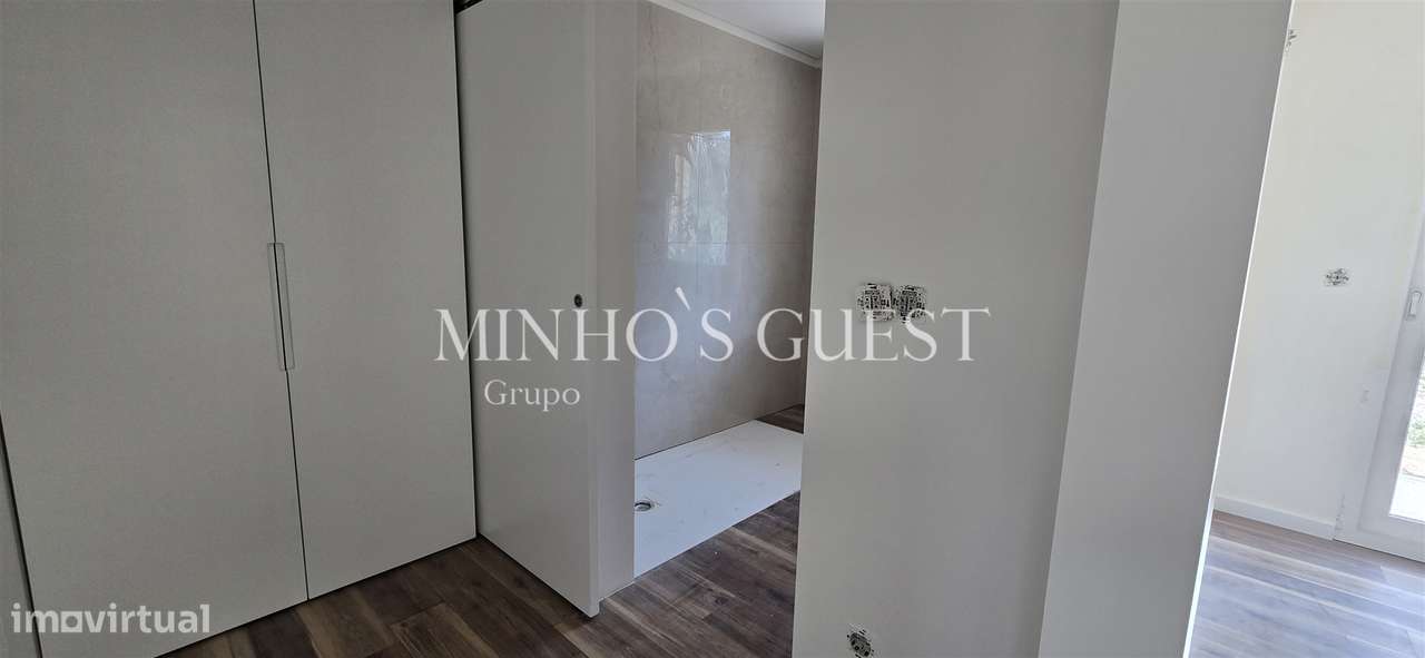 Moradia Individual V3 Nova c/ Piscina, Churrasqueira e Jardim em Espin-14