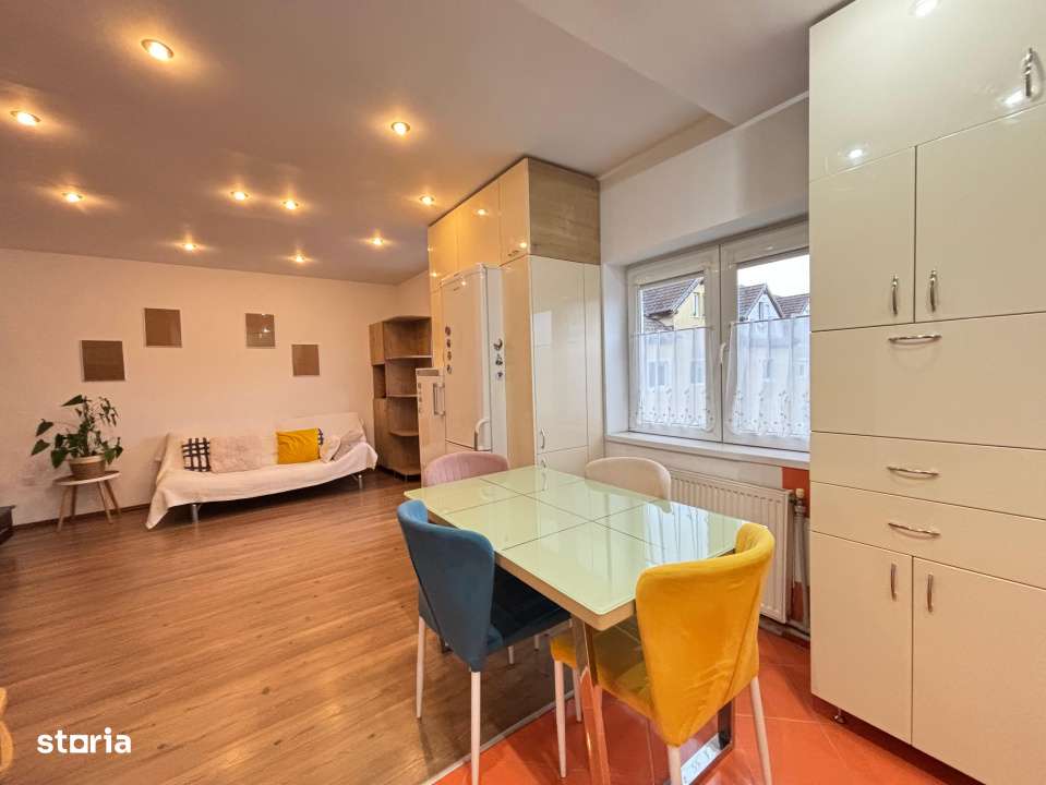 Apartament 3 camere - zona Rahovei, Sibiu-0