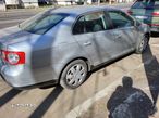 Volkswagen Jetta 1.6 Comfortline - 5