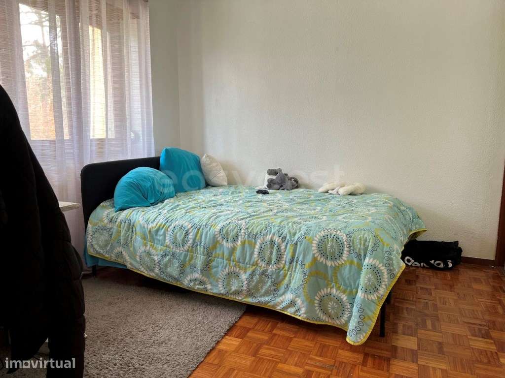 Moradia Isolada T3+1 com amplo espaço Exterior e Garagem - Grande imagem: 5/32