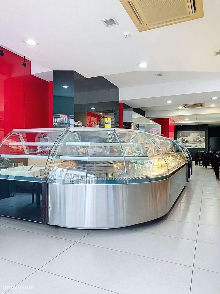 Trespasse Café/ Snack-Bar no Centro Historico de Viana Do Castelo-6