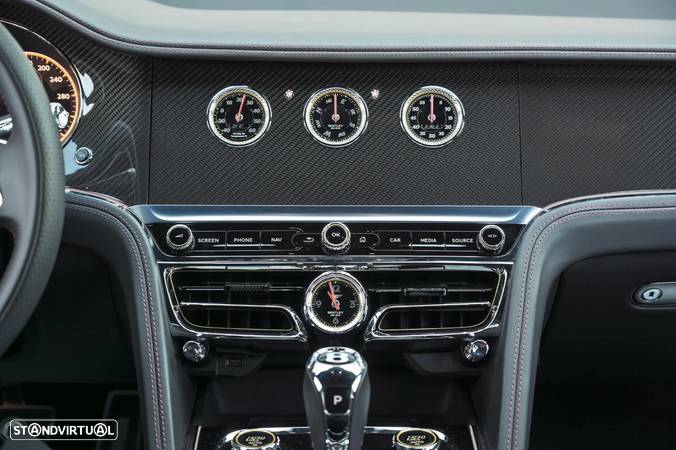 Bentley Flying Spur Hybrid - 29