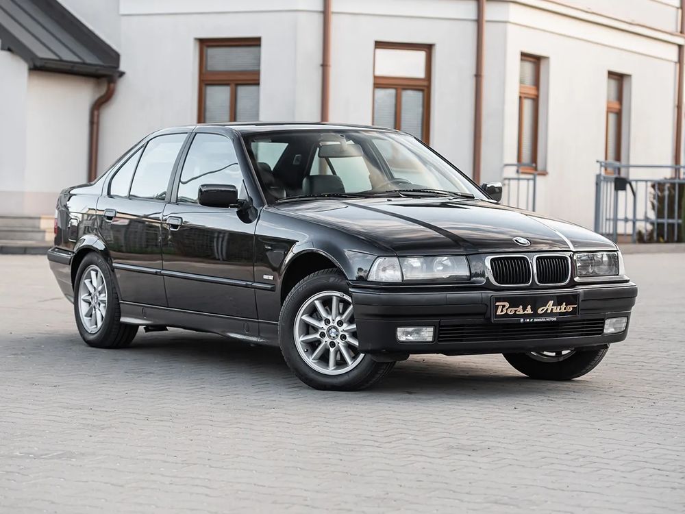 BMW 3 Series E36 318i 1998