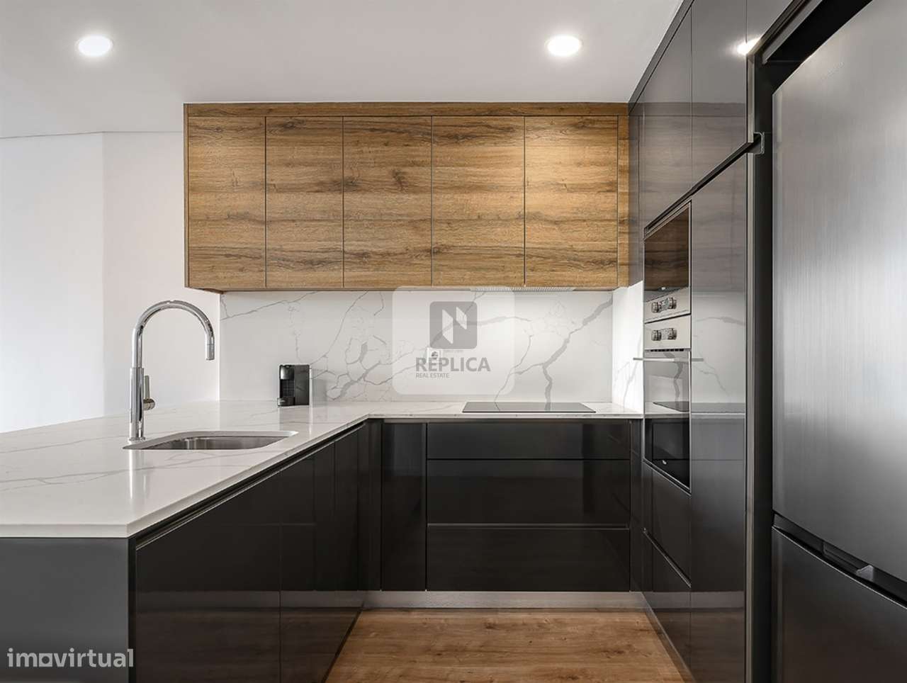 Apartamento duplex T2 com jardim no centro do Porto - Grande imagem: 5/31