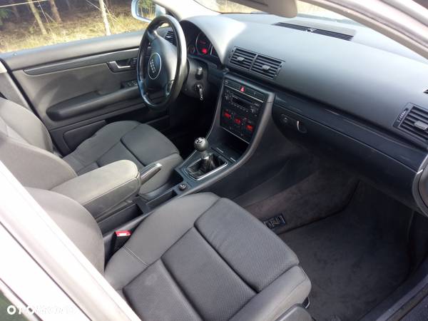 Audi A4 Avant 1.9 TDI - 10