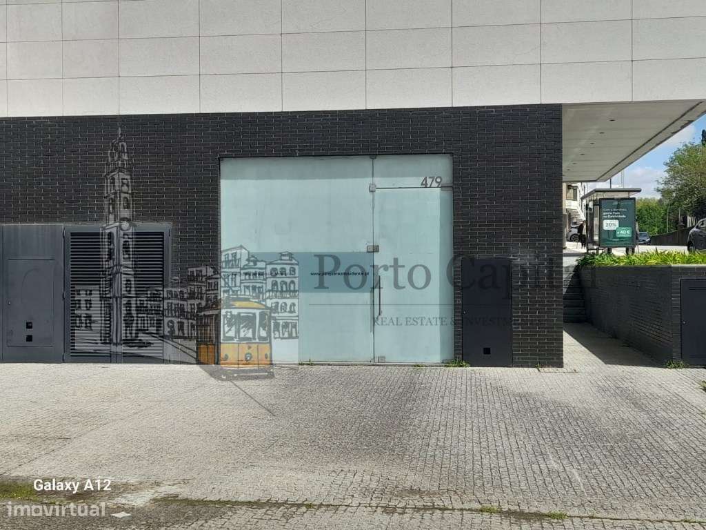 EXCELENTE LOJA COM 245 M2 EM MATOSINHOS JUNTO AO METRO PARA QUALQUE... - Grande imagem: 5/20