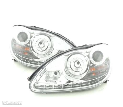 FARÓIS XENON D2S COM LUZ DIURNA LED PARA MERCEDES S W220 02-05 FUNDO CROMADO - 1