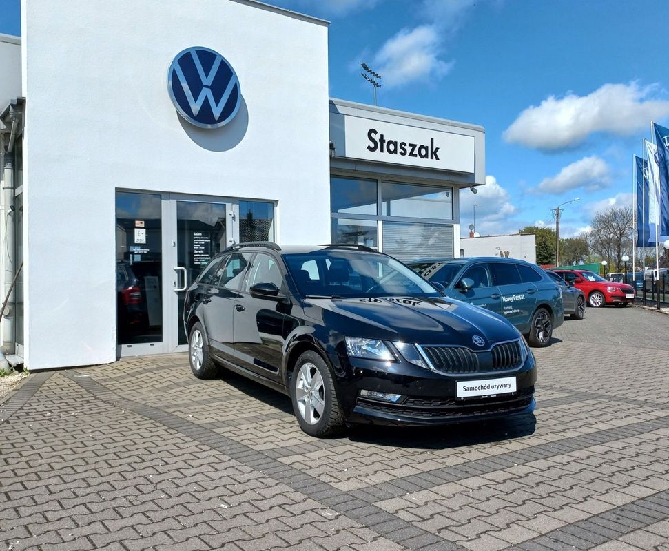 Staszak skoda octavia